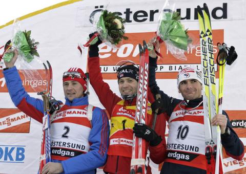 BJOERNDALEN Ole Einar, , GREIS Michael, , YAROSHENKO Dmitry. Oestersund 2006 Men Pursuit