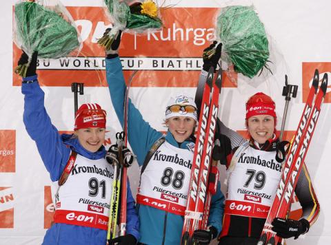 BAILLY Sandrine, , WILHELM Kati, , IOURIEVA Ekaterina. Hochfilzen 2007. Sprint. Women.