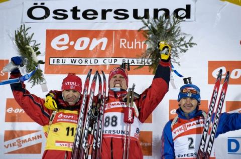 BJOERNDALEN Ole Einar, , SVENDSEN Emil Hegle, , MAKSIMOV Maxim. World Championship 2008. Ostersund. Individual. Men.
