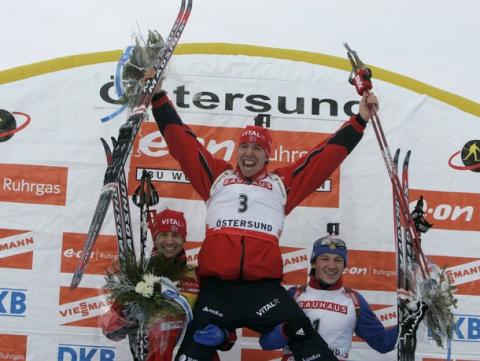 BJOERNDALEN Ole Einar, , SVENDSEN Emil Hegle, , TCHOUDOV Maxim. World Championship 2008. Ostersund. Mass. Men.