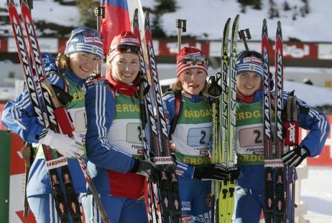 AKHATOVA Albina, , MEDVEDTSEVA Olga, , IOURIEVA Ekaterina, , SLEPTSOVA Svetlana. Hochfilzen 2008. Relay races.