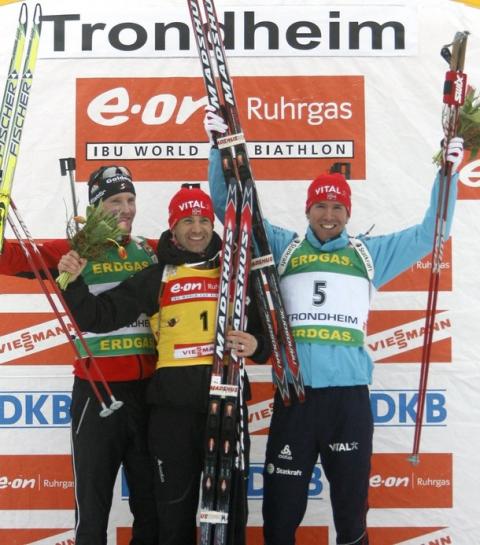 BJOERNDALEN Ole Einar, , EDER Simon, , SVENDSEN Emil Hegle. Trondheim 2009. Mass.