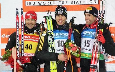 BJOERNDALEN Ole Einar, , SUMANN Christoph, , PEIFFER Arnd. Khanty-Mansiysk 2009. Men. Sprint.