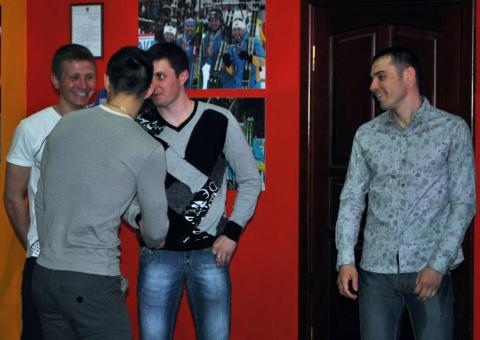 Chernigov, 20.04.11. Meeting in the fanclub of Andriy Deryzemlia
