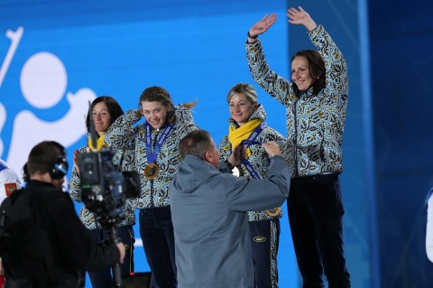 SEMERENKO Valj, , SEMERENKO Vita, , BILOSYUK Olena, , DZHIMA Yuliia. Sochi 2014. Golden relay award ceremony