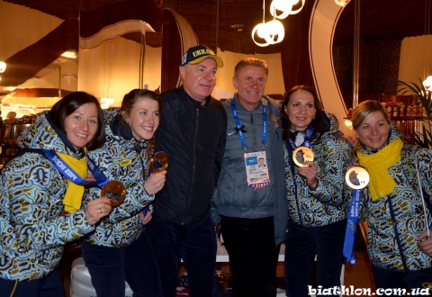 SEMERENKO Valj, , SEMERENKO Vita, , BILOSYUK Olena, , DZHIMA Yuliia, , BRYNZAK Volodymyr. Sochi 2014. Golden relay award ceremony