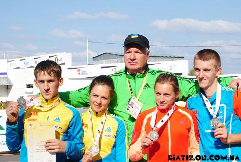 BRYNZAK Volodymyr, , PETRENKO Iryna, , BRYHYNETS Yuliya, , DAKHNO Olexandr, , PIDRUCHNUY Dmytro. Ufa 2012. Summer world biathlon championship. Junior mixed relay